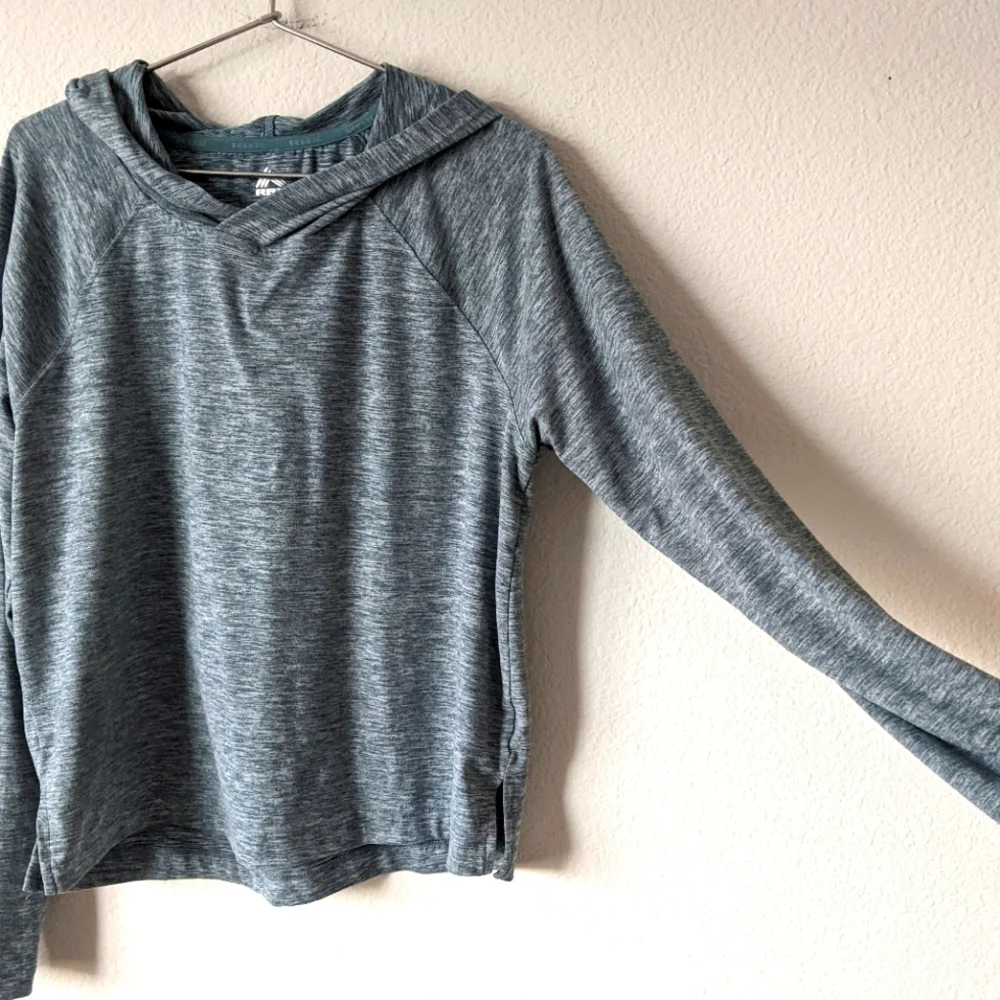 RBX Long Sleeve Athletic Hooded Shirt - Picture 3 of 4